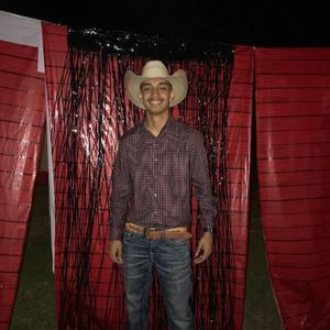 Meet your Posher, Alex